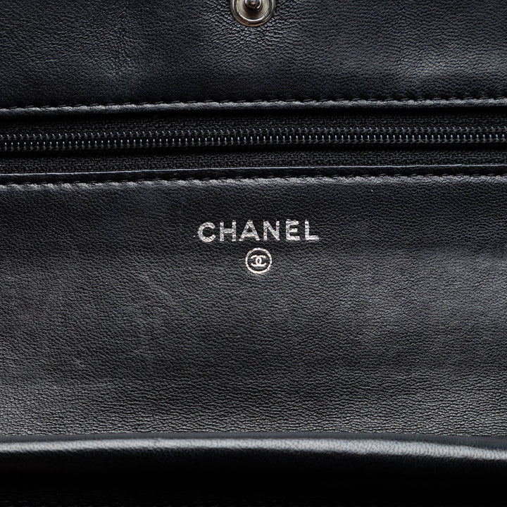 Chanel Matelassé Cuir d’agneau Boy Wallet on Chain