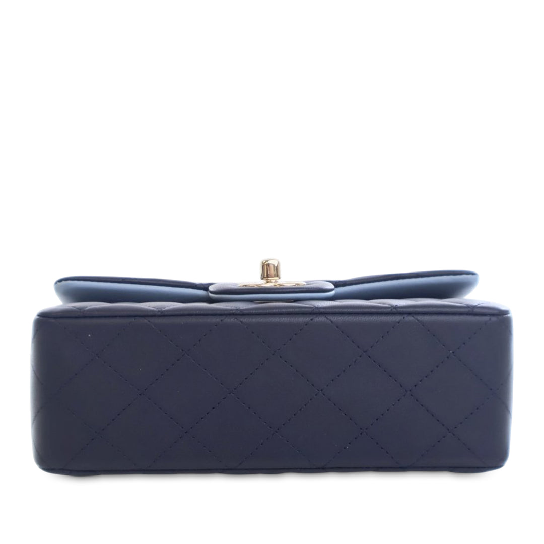 Chanel Mini Rectangular Cuir d’agneau anse supérieure à rabat
