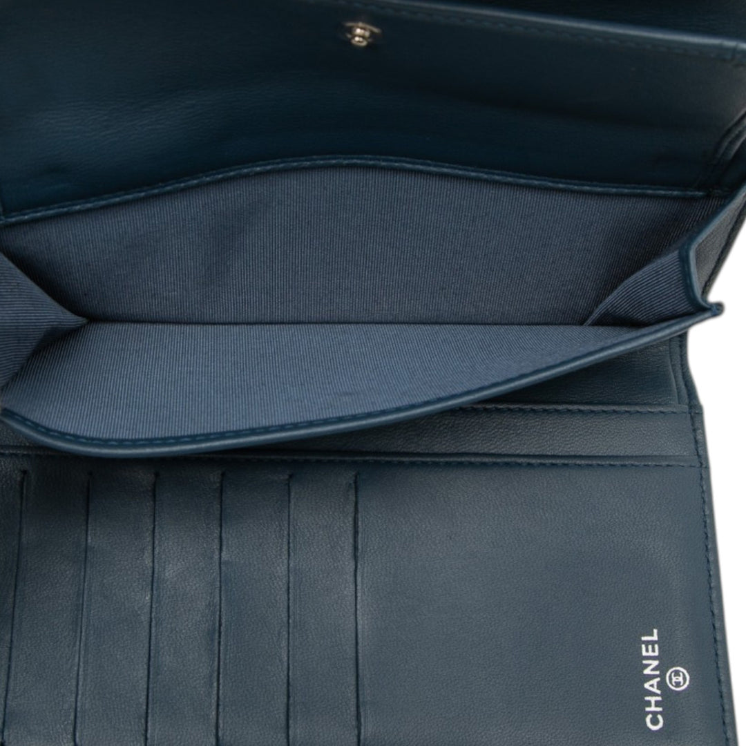 Chanel CC Matelassé Cuir d’agneau Classic à rabat Portefeuille