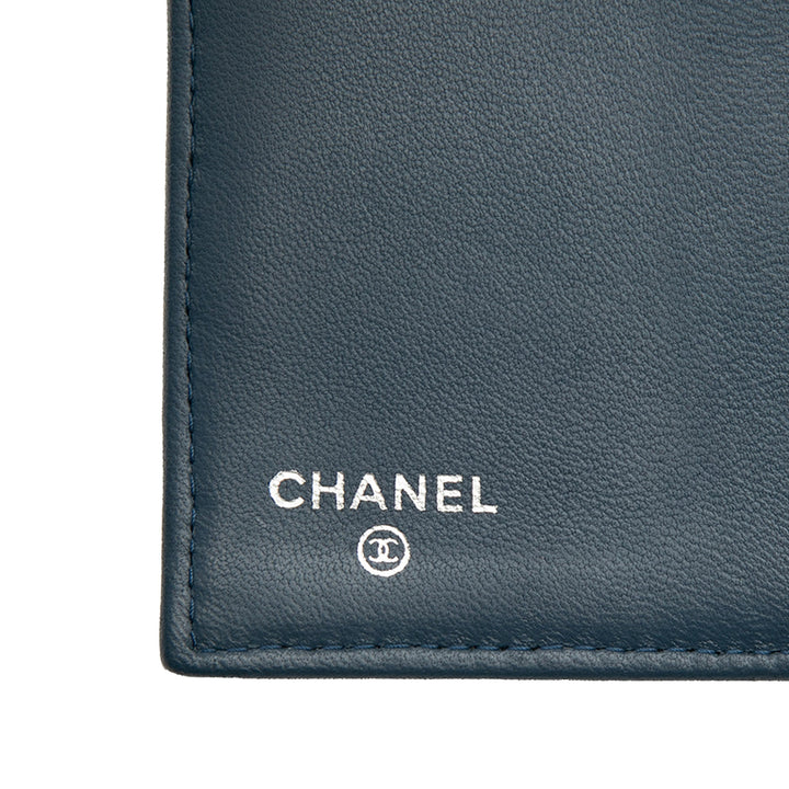 Chanel CC Matelassé Cuir d’agneau Classic à rabat Portefeuille