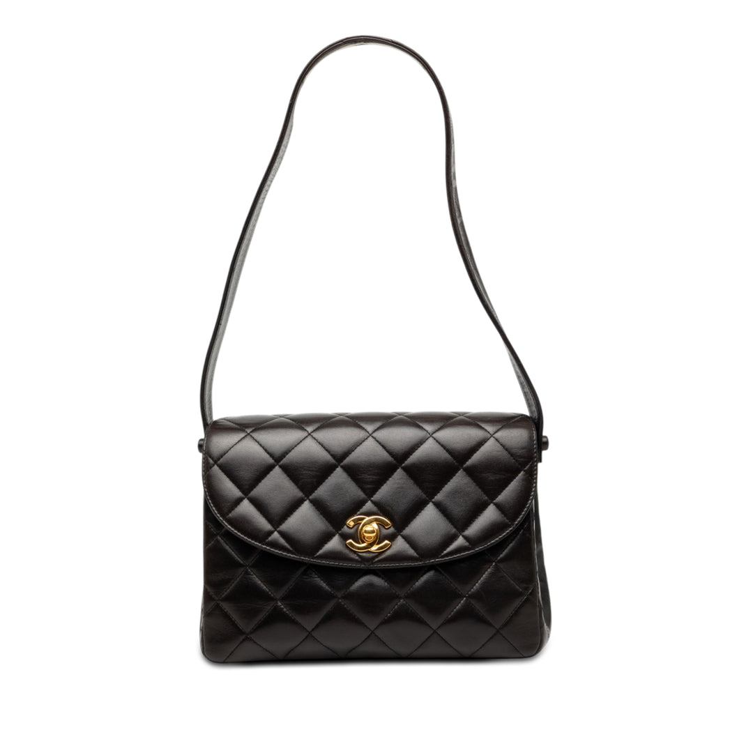 Chanel CC Matelassé Cuir d’agneau Half Moon à rabat