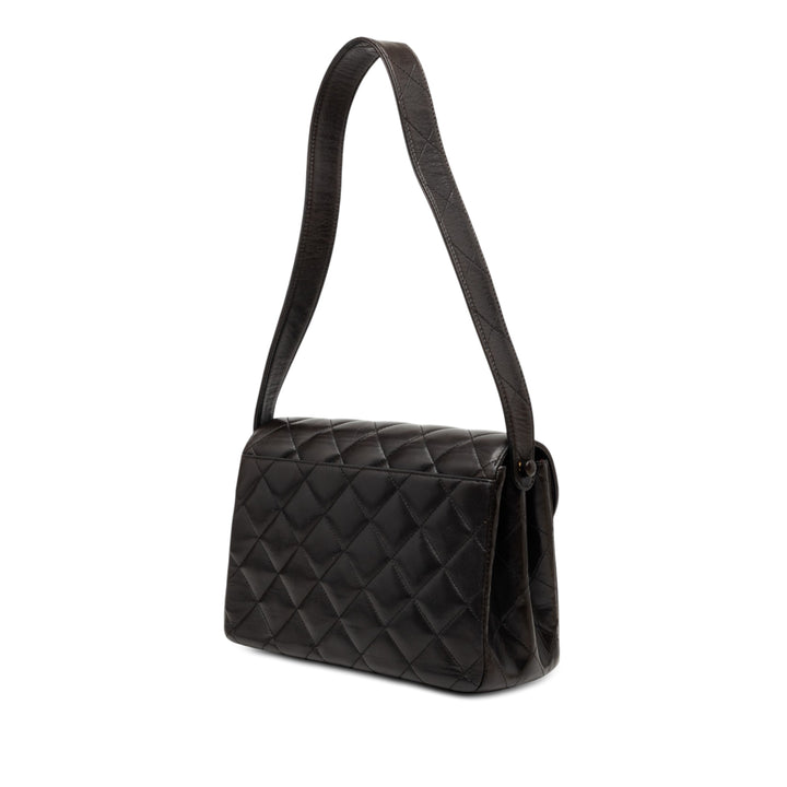 Chanel CC Matelassé Cuir d’agneau Half Moon à rabat
