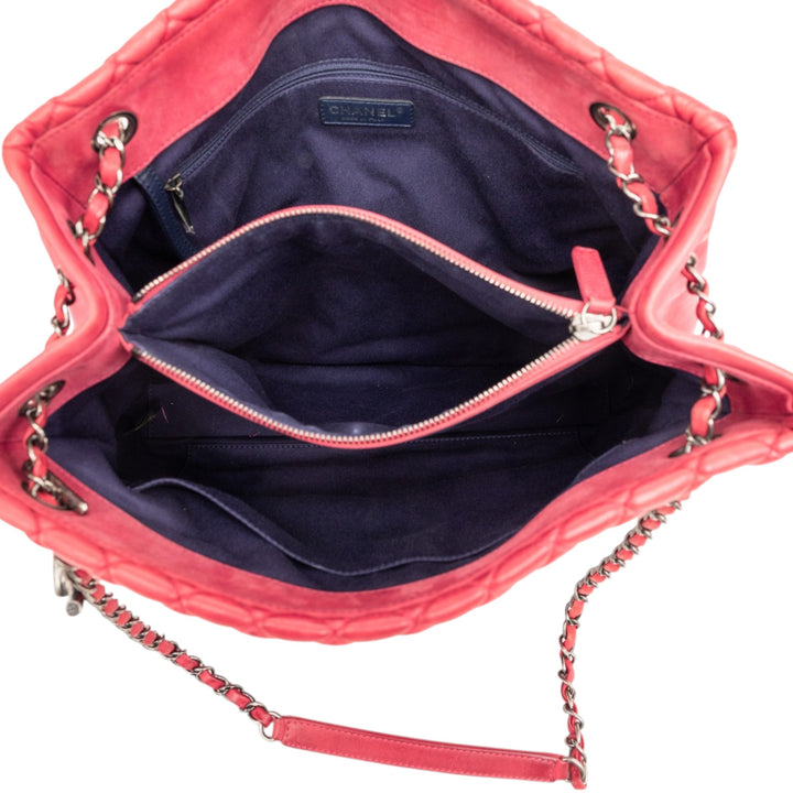 Chanel Large Matelassé Iridescent Cuir de veau New Bubble Cabas