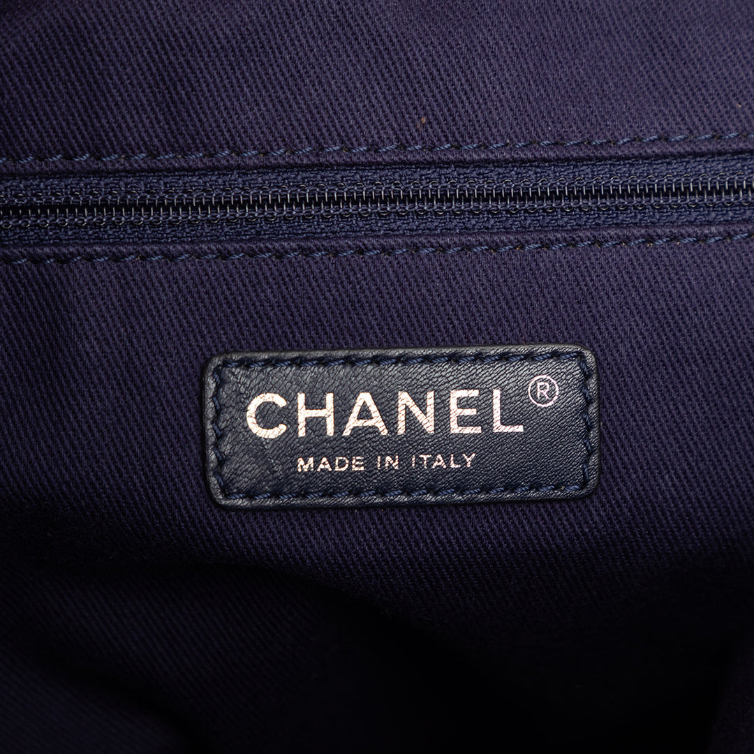Chanel Large Matelassé Iridescent Cuir de veau New Bubble Cabas