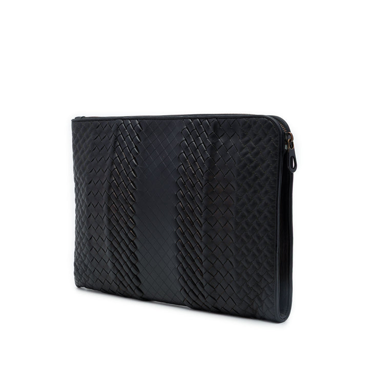 Bottega Veneta Intreccio Imperatore Zippé Pochette nappa Noir – vue 2 – GABY PARIS