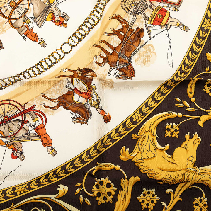 La Promenade de Longchamps Foulard 90 Marron
