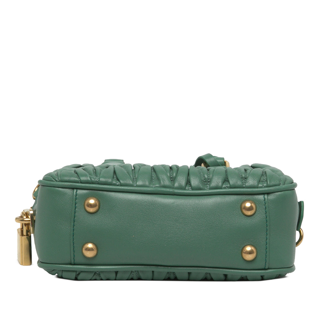 Miu Miu Matelasse Arcadie Sac Petit nappa Vert – vue 3 – GABY PARIS
