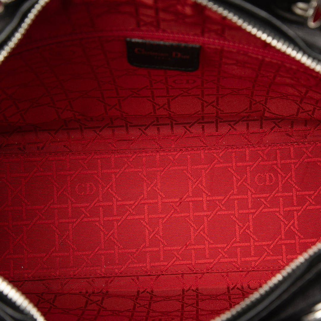Dior Large Cuir d’agneau Cannage Lady Dior