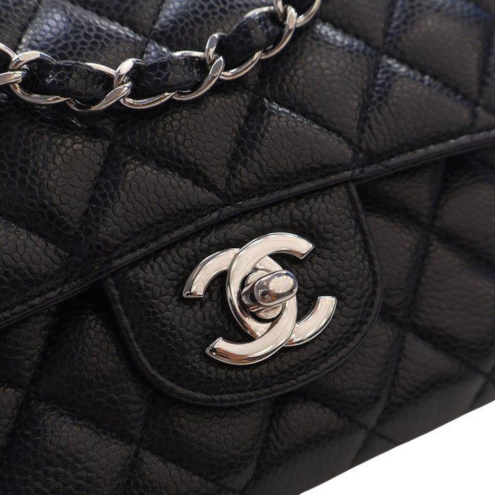 Chanel Classic Double rabat Petit Cuir caviar