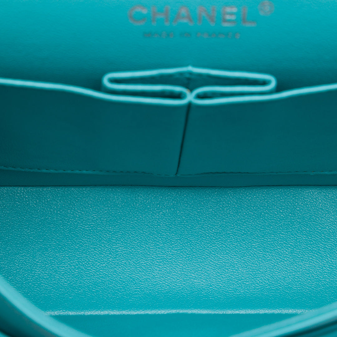Chanel Medium Classic Cuir d’agneau Double rabat