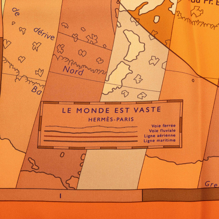 Hermès Le Monde Est Vaste Soie Foulard 90