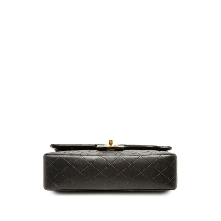 Chanel Sac porté épaule Classic Double rabat Moyen Cuir d'agneau Noir – vue 3 – GABY PARIS