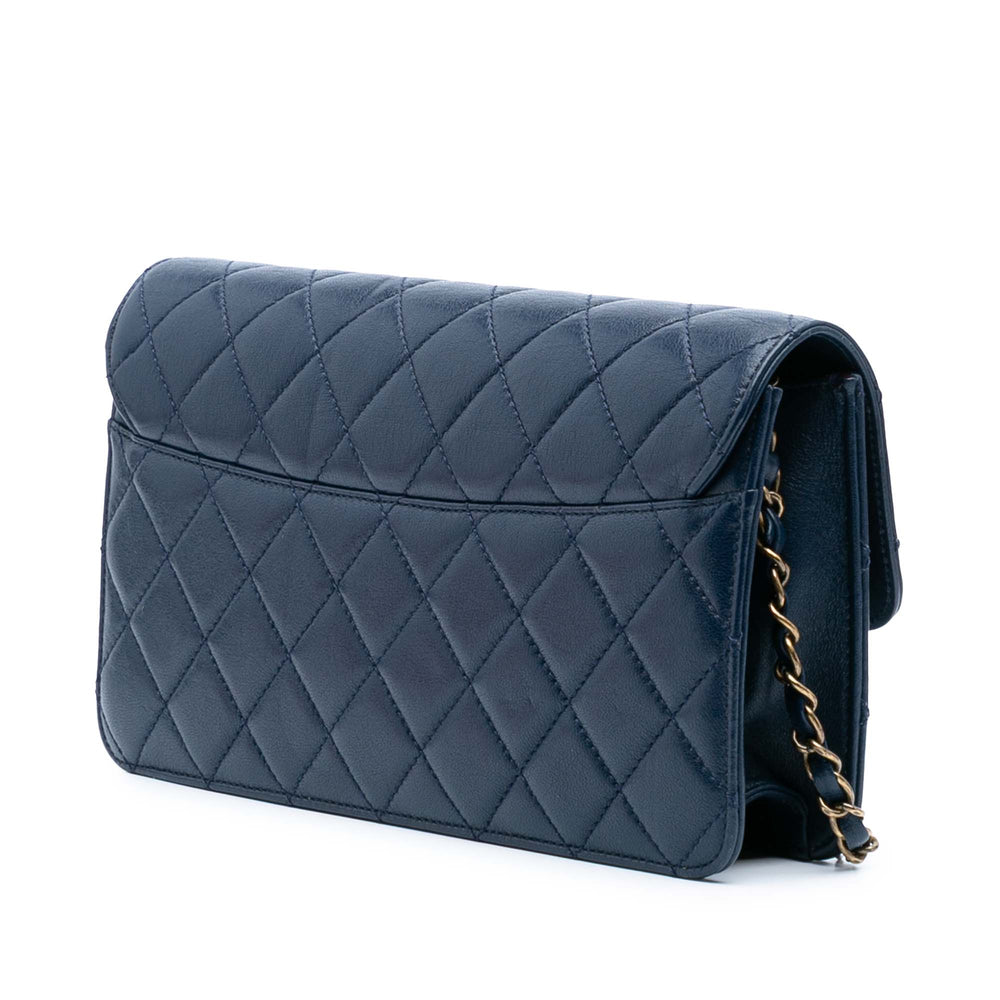 Medium Sheepskin Beauty Lock Flap Blue - Gaby Paris