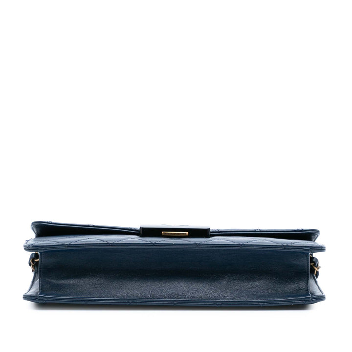 Medium Sheepskin Beauty Lock Flap Blue - Gaby Paris