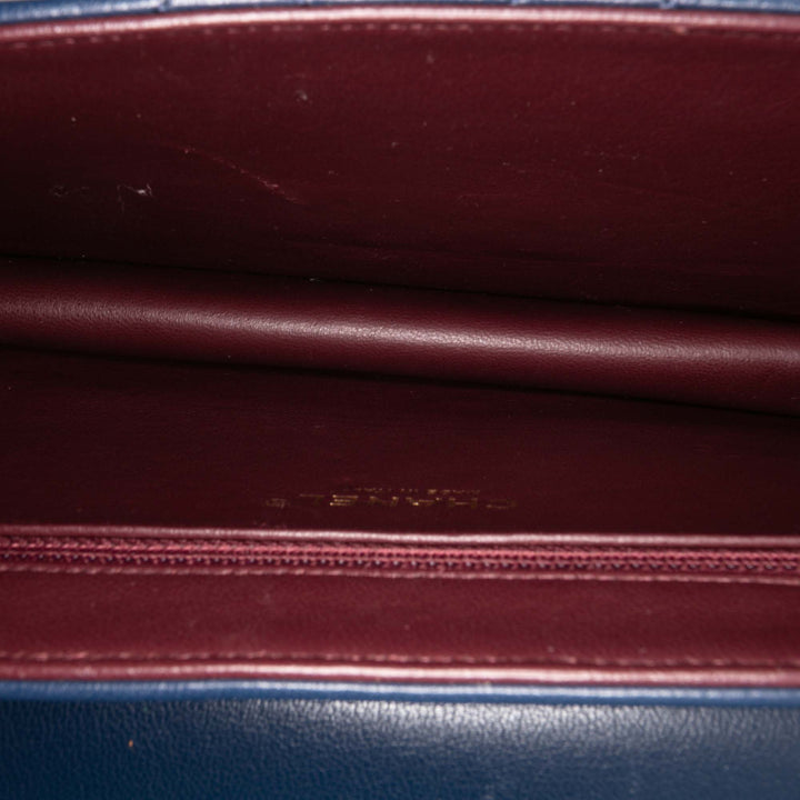 Medium Sheepskin Beauty Lock Flap Blue - Gaby Paris
