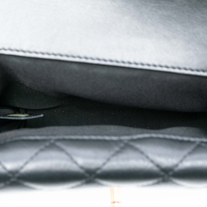 Chanel CC Matelassé Cuir de veau Triple à rabat