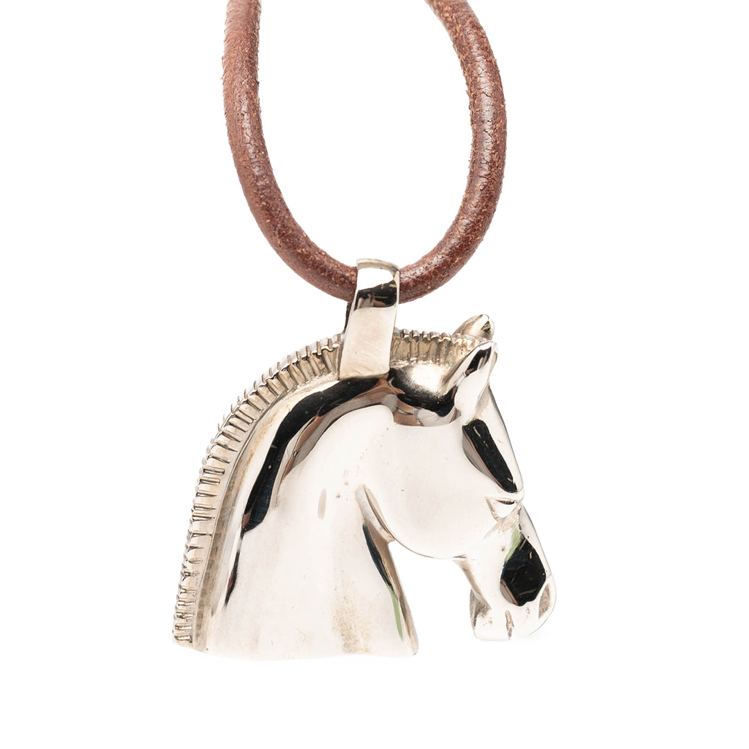 Hermès Palladium plaqué Horse Head Pendant Collier Métal