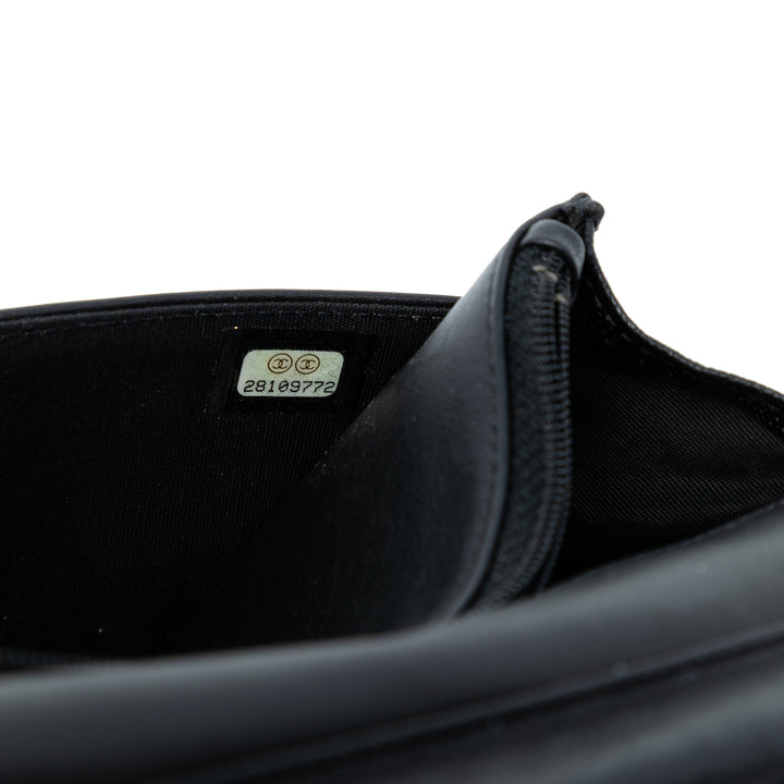 Chanel Matelassé Boy Wallet on Chain Cuir caviar Noir