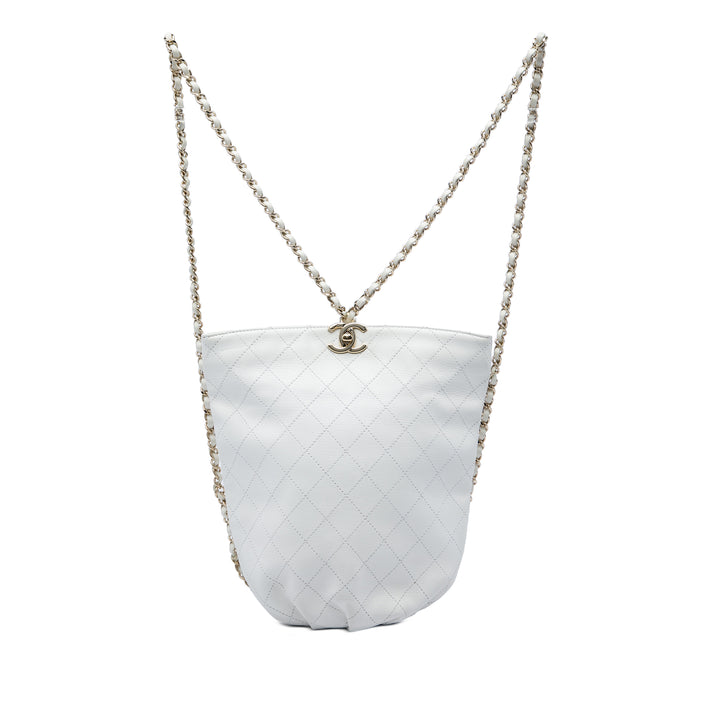 Chanel Sac seau CC Matelassé à dos Cuir de veau Blanc – vue principale – GABY PARIS
