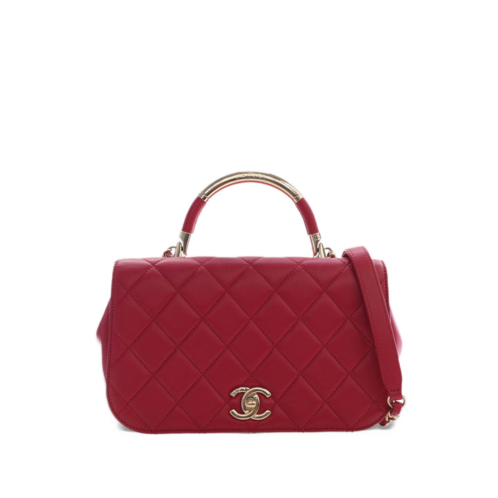 Chanel Sac à main Matelassé Carry Chic à rabat Petit Cuir d'agneau Rouge – vue principale – GABY PARIS