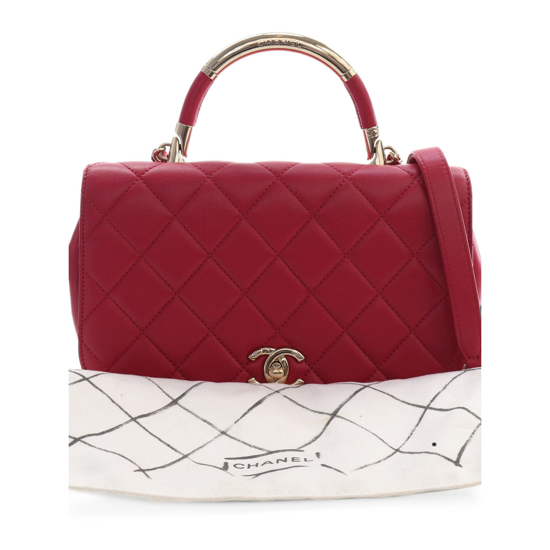 Chanel Sac à main Matelassé Carry Chic à rabat Petit Cuir d'agneau Rouge – vue 5 – GABY PARIS