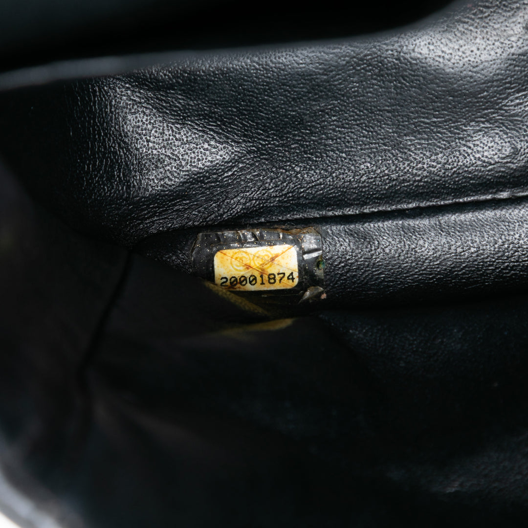 Chanel Medium Classic Cuir verni Double rabat