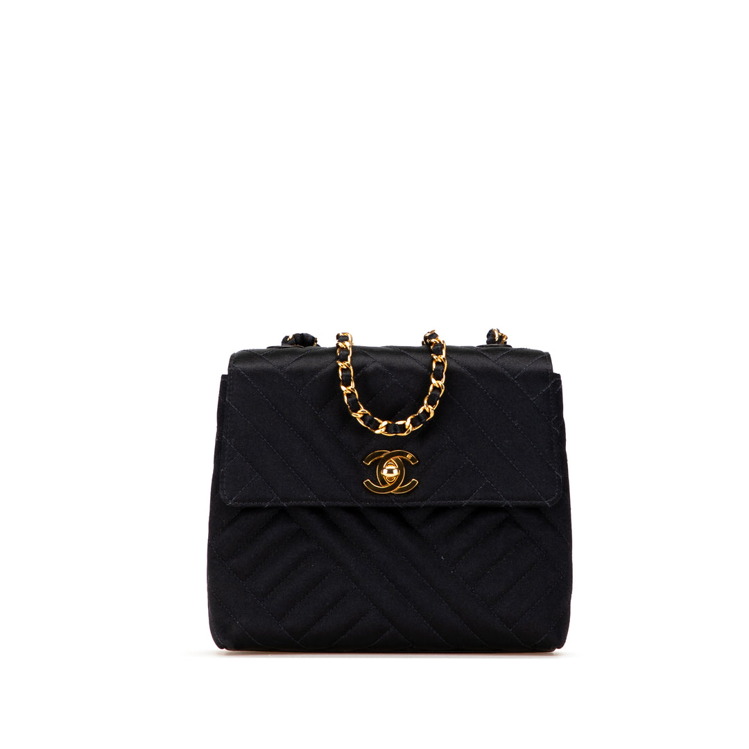 Chanel Carré Diagonal Matelassé Rabat simple Mini Satin