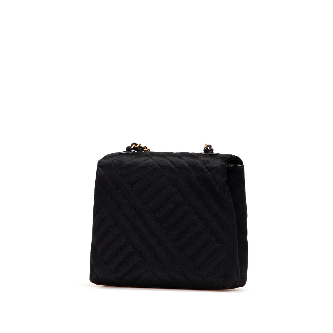 Chanel Carré Diagonal Matelassé Rabat simple Mini Satin