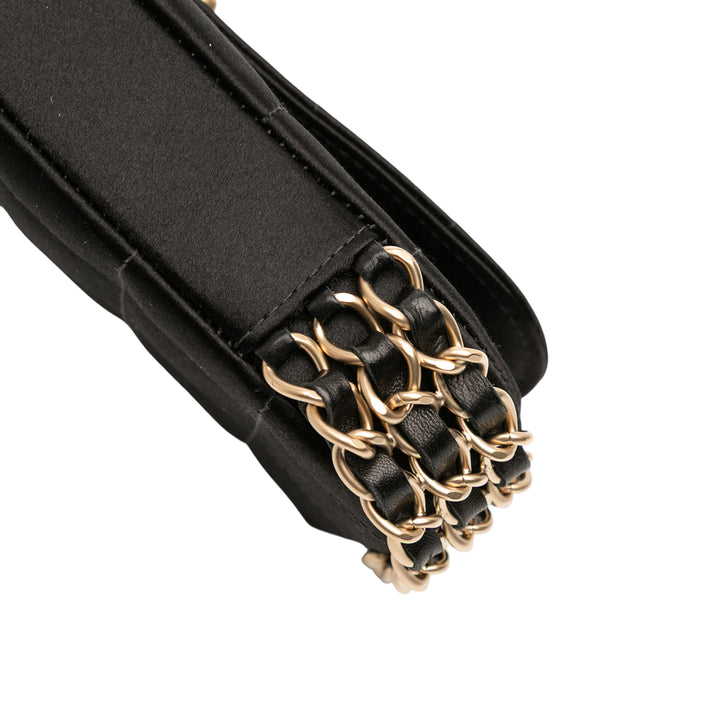 Chanel Mini Chocolate Bar Satin Triple Chain Simple rabat