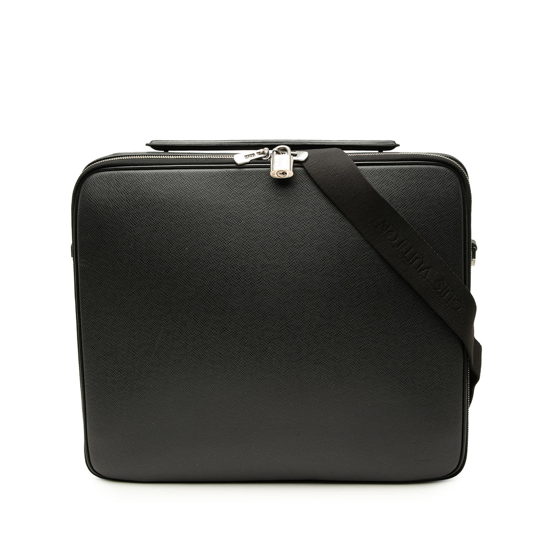 Louis Vuitton Taiga Porte Ordinateur Odessa