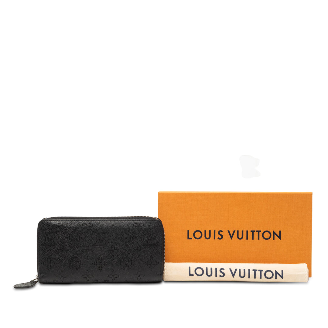 Louis Vuitton Monogram Mahina Zippy Portefeuille