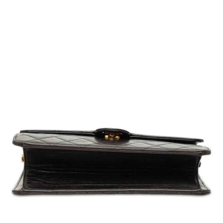 Chanel CC Matelassé Rabat simple Moyen Cuir d'agneau