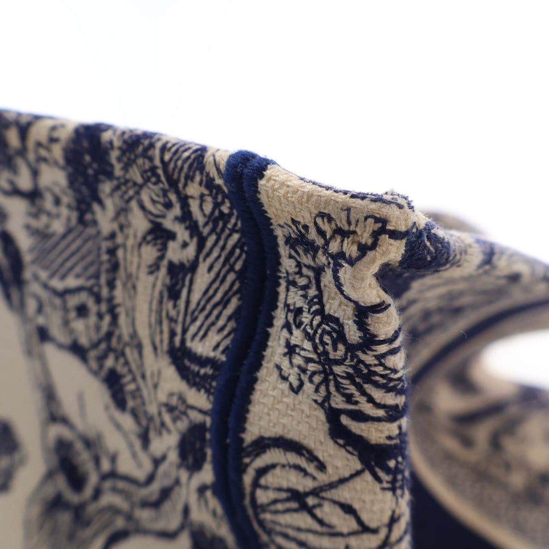Dior Medium Toile brodé Dioriviera Toile De Jouy Book Cabas