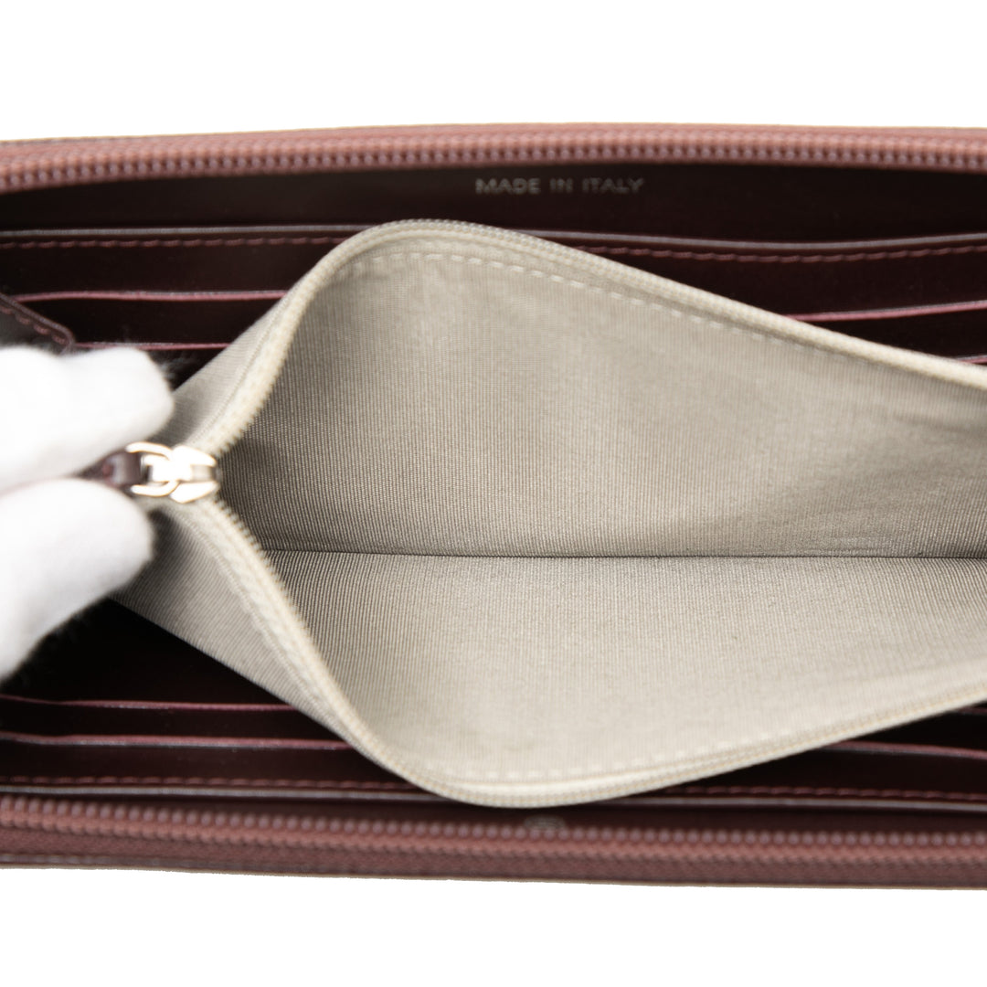 Chanel CC Caviar Zip Around Portefeuille