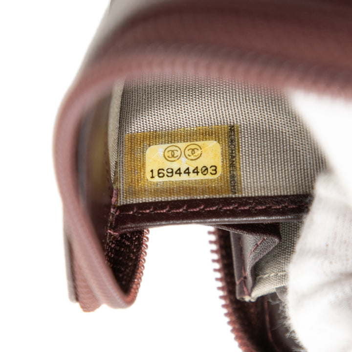 Chanel CC Caviar Zip Around Portefeuille