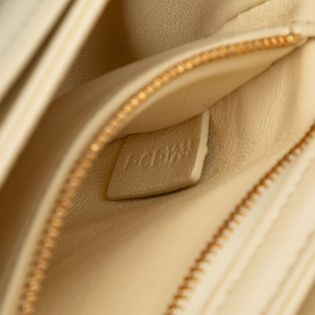 Celine Classique brillant Cuir de veau Triomphe Sac porté croisé