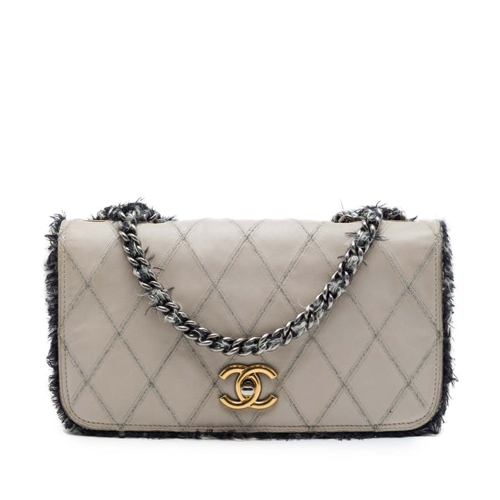 Chanel CC Matelassé Cuir d’agneau Tweedy à rabat Color