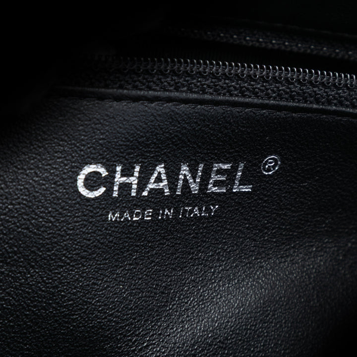 Chanel CC Matelassé Cuir verni Kiss Lock Pochette