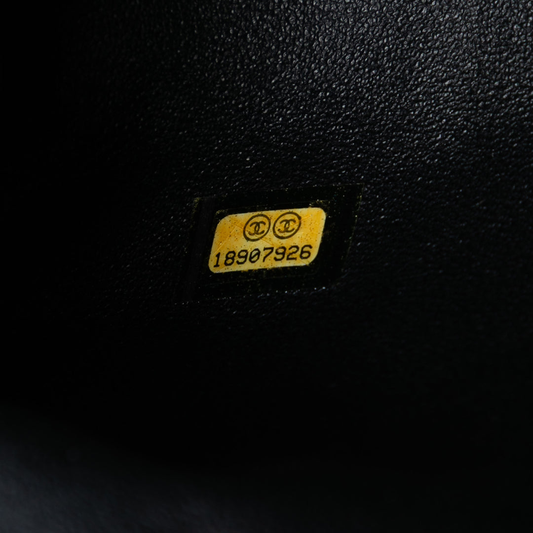 Chanel CC Matelassé Cuir verni Kiss Lock Pochette