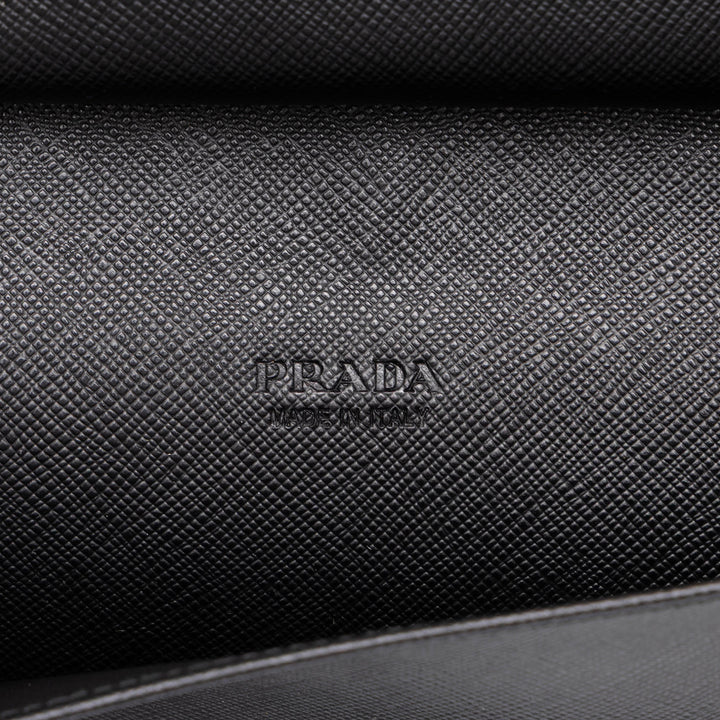 Prada Portefeuille long zippé Saffiano Noir – vue 7 – GABY PARIS