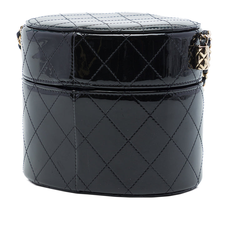 Chanel CC Matelassé Cuir verni Rond Vanity Pochette avec chaîne