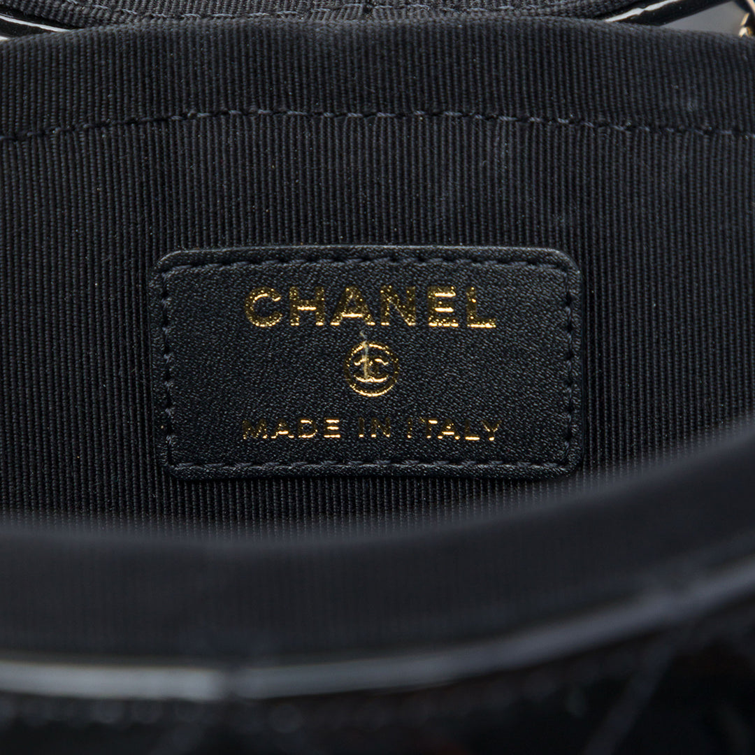 Chanel CC Matelassé Cuir verni Rond Vanity Pochette avec chaîne