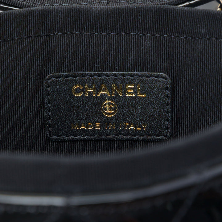 Chanel CC Matelassé Cuir verni Rond Vanity Pochette avec chaîne