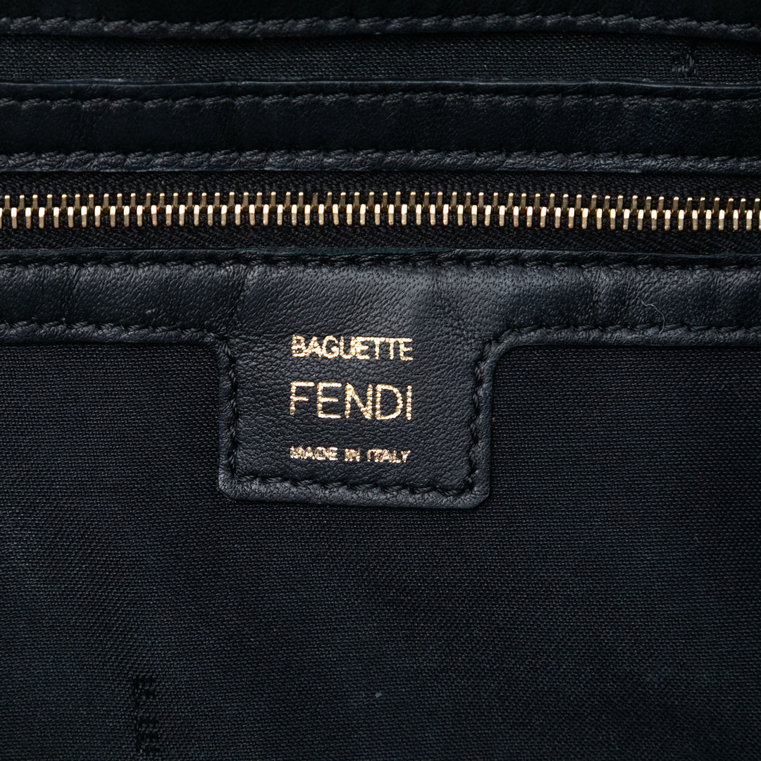 Fendi Large Zucca embossé Cuir Baguette Sac