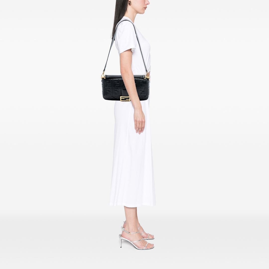 Fendi Large Zucca embossé Cuir Baguette Sac