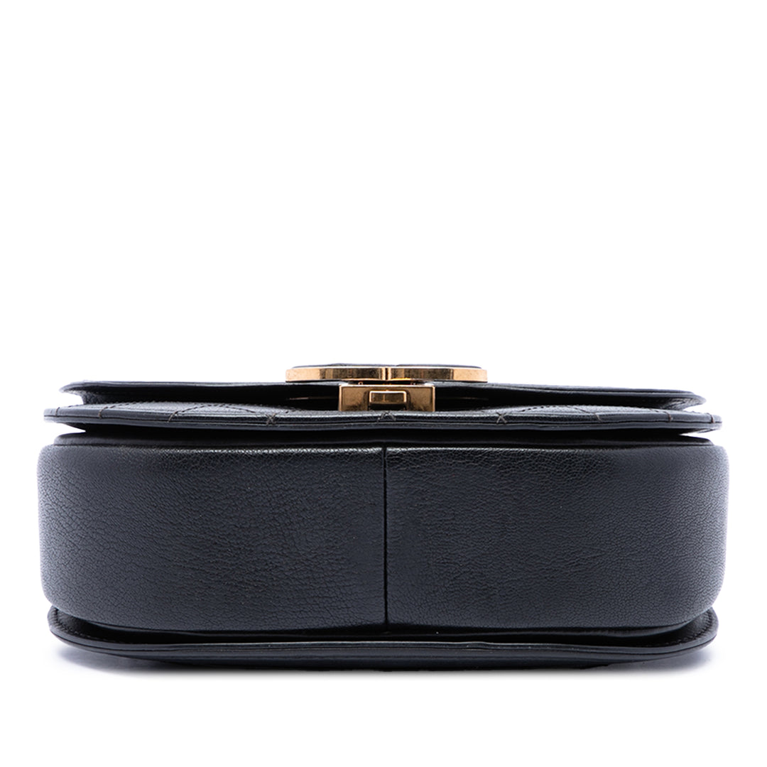Chanel Sac à main brillant et Matelassé Coco Curve à rabat Petit Cuir de veau Noir – vue 3 – GABY PARIS
