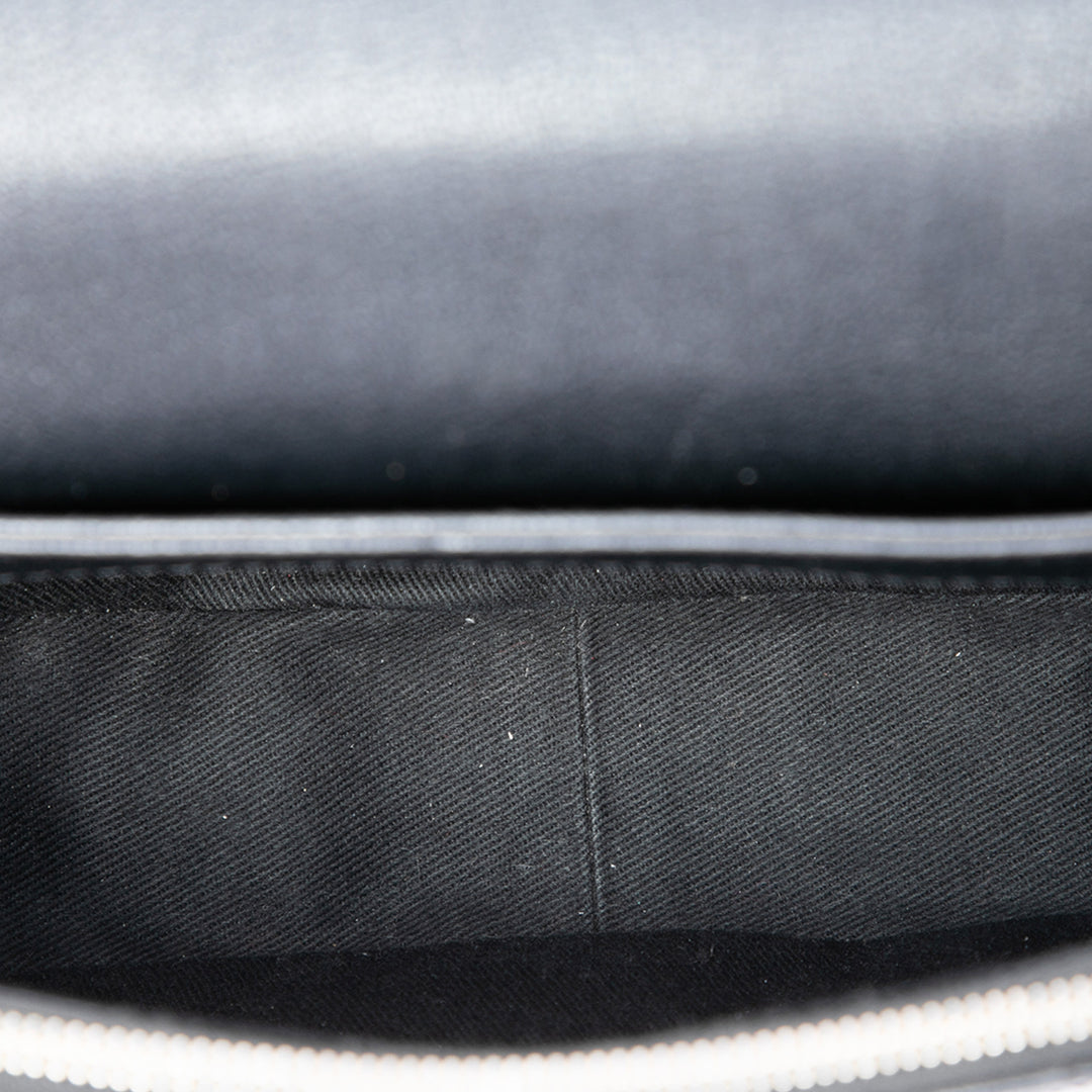 Chanel Sac à main brillant et Matelassé Coco Curve à rabat Petit Cuir de veau Noir – vue 4 – GABY PARIS