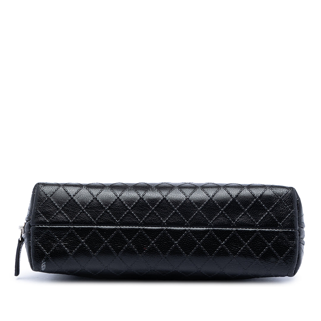 Chanel CC Diamond embossé Cuir de veau Cosmetic Pochette