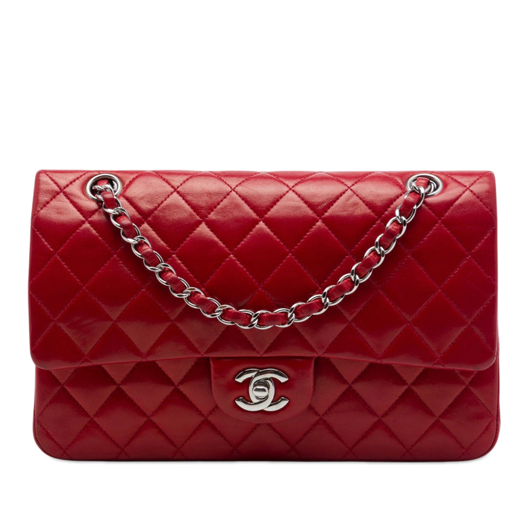 Chanel Sac porté épaule Classic Double rabat Moyen Cuir d'agneau Rouge – vue principale – GABY PARIS
