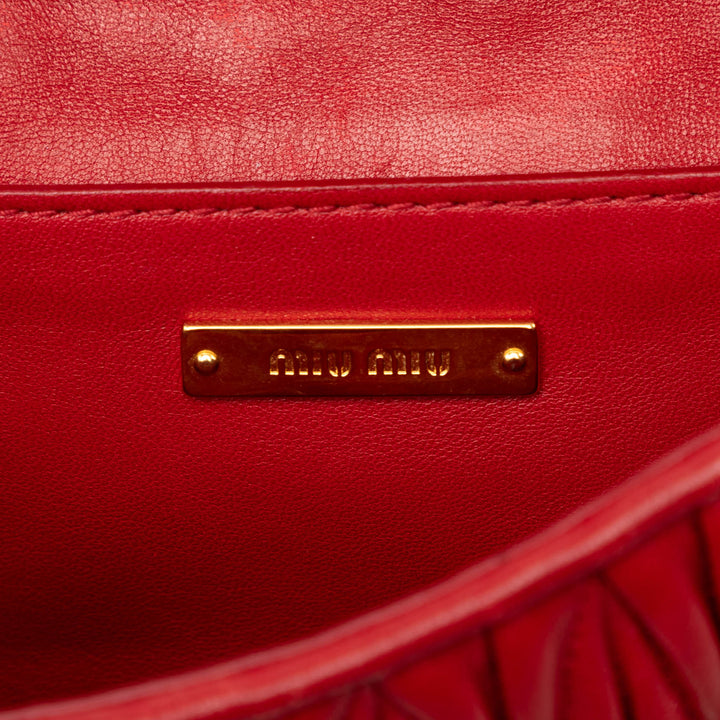 Miu Miu Matelasse Cristal Orné Sac nappa Rouge – vue 5 – GABY PARIS